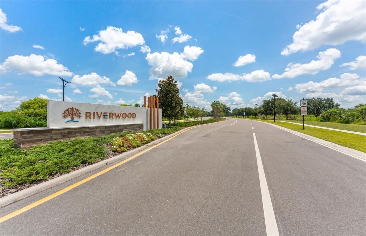 1361 Allagash Drive, Zephyrhills, FL 33540 Photo