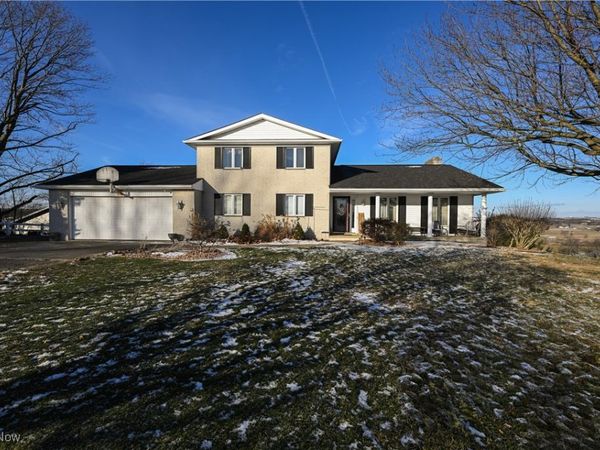 264 Pleasant Valley Road NW, Sugarcreek, OH 44681