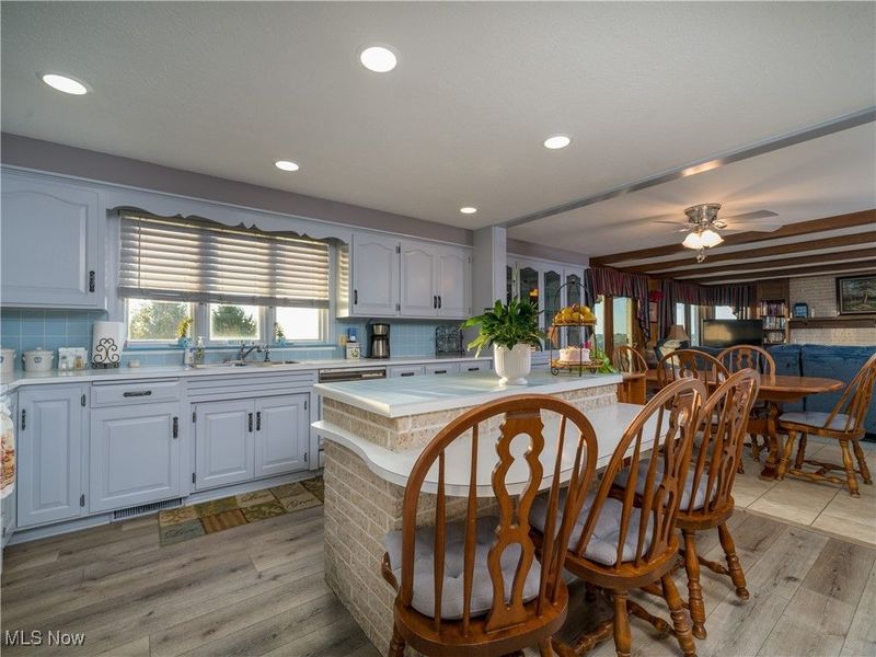 264 Pleasant Valley Road NW, Sugarcreek, OH 44681 Photo 21