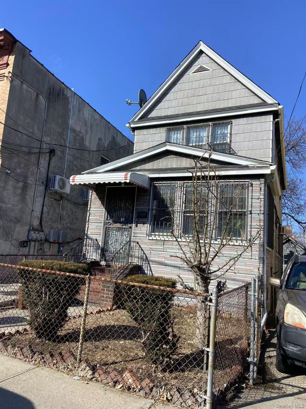 8621 59th Avenue, Elmhurst, NY 11373 Main Photo