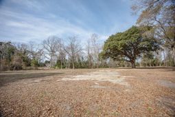 1327 Half Moon Ct. photo 4