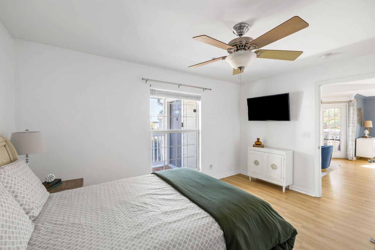 700 Daniel Ellis Drive Photo 13