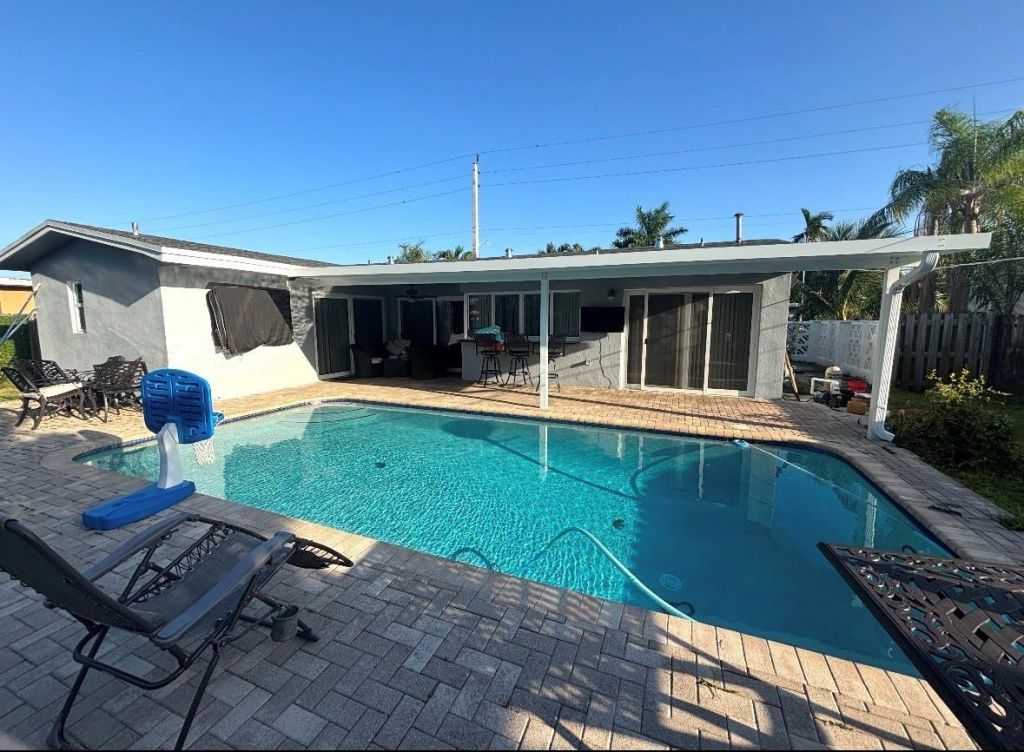 8337 NW 25th Ct, Sunrise, FL 33322 Main Photo