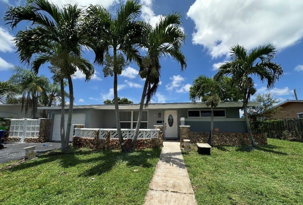 8337 NW 25th Court, Sunrise, FL 33322 Photo