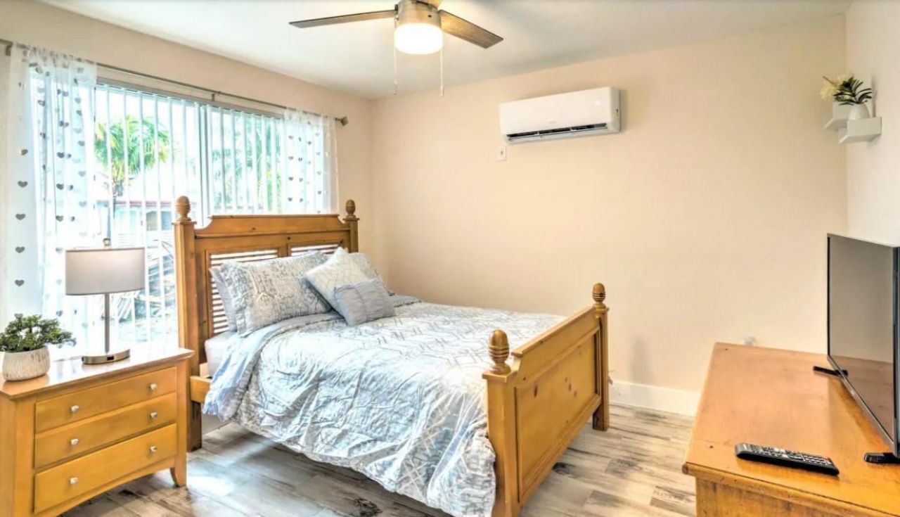 49 E 27th St, Riviera Beach, FL 33404 Photo