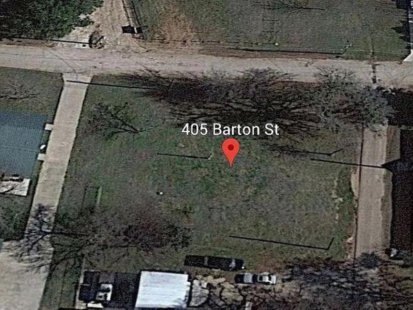 405 Barton Street, Rio Vista, TX 76093