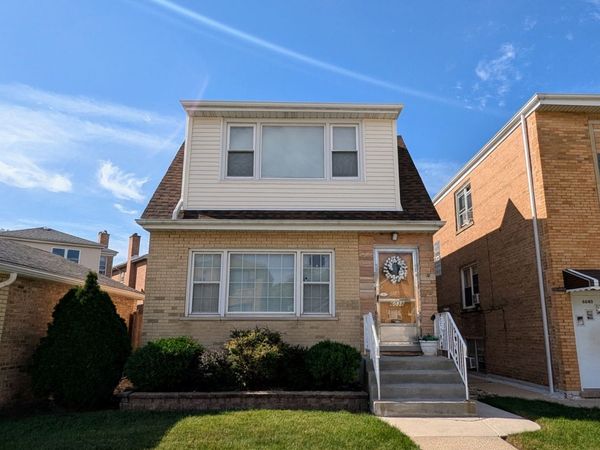 6038 N Elston Avenue, Unit 2, Chicago, IL 60646