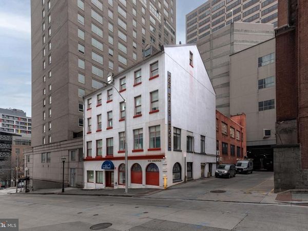 11 E SARATOGA STREET, BALTIMORE, MD 21202