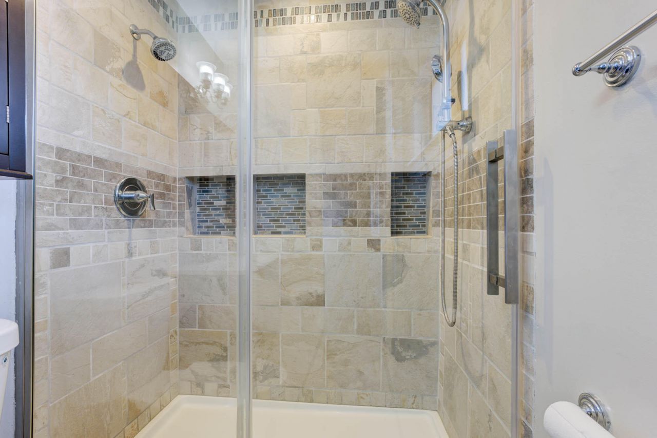 8042 Nova Court Photo 19