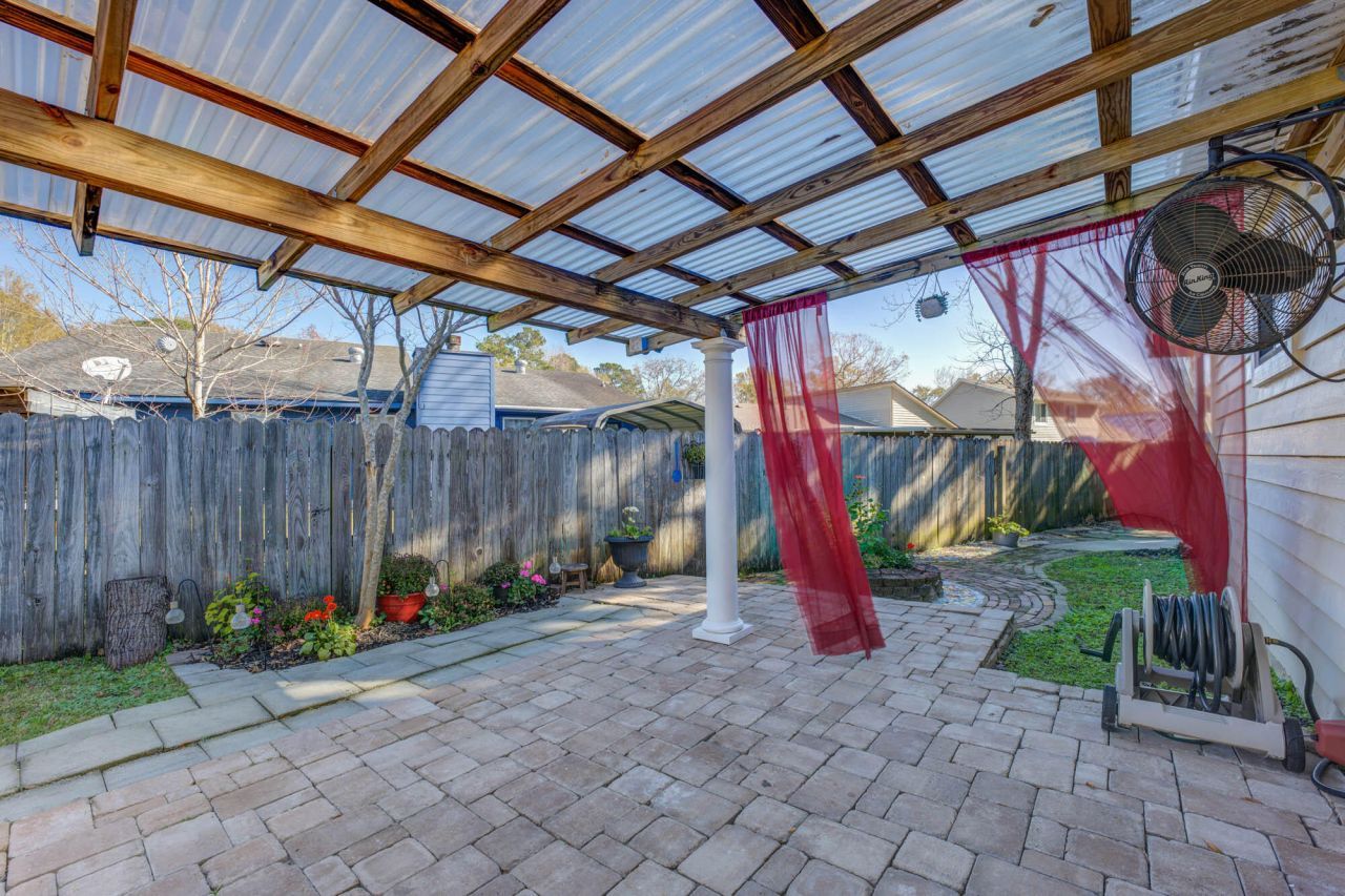 8042 Nova Court Photo 23