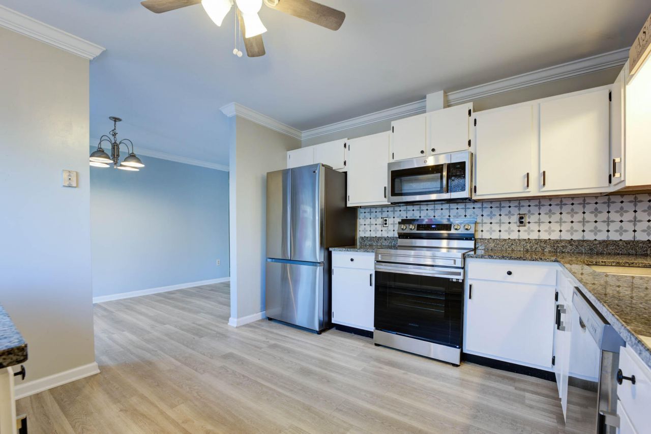 8042 Nova Court Photo 8