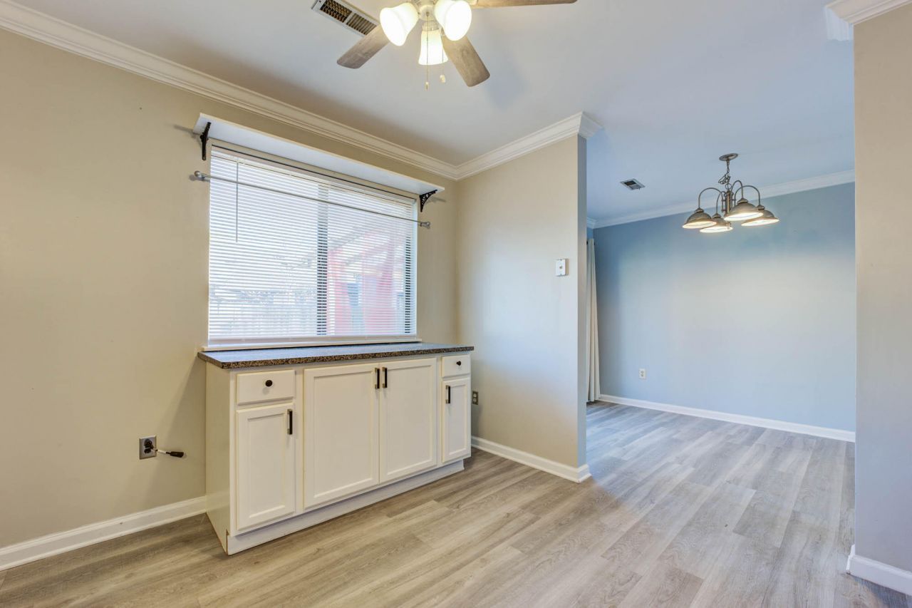 8042 Nova Court Photo 9