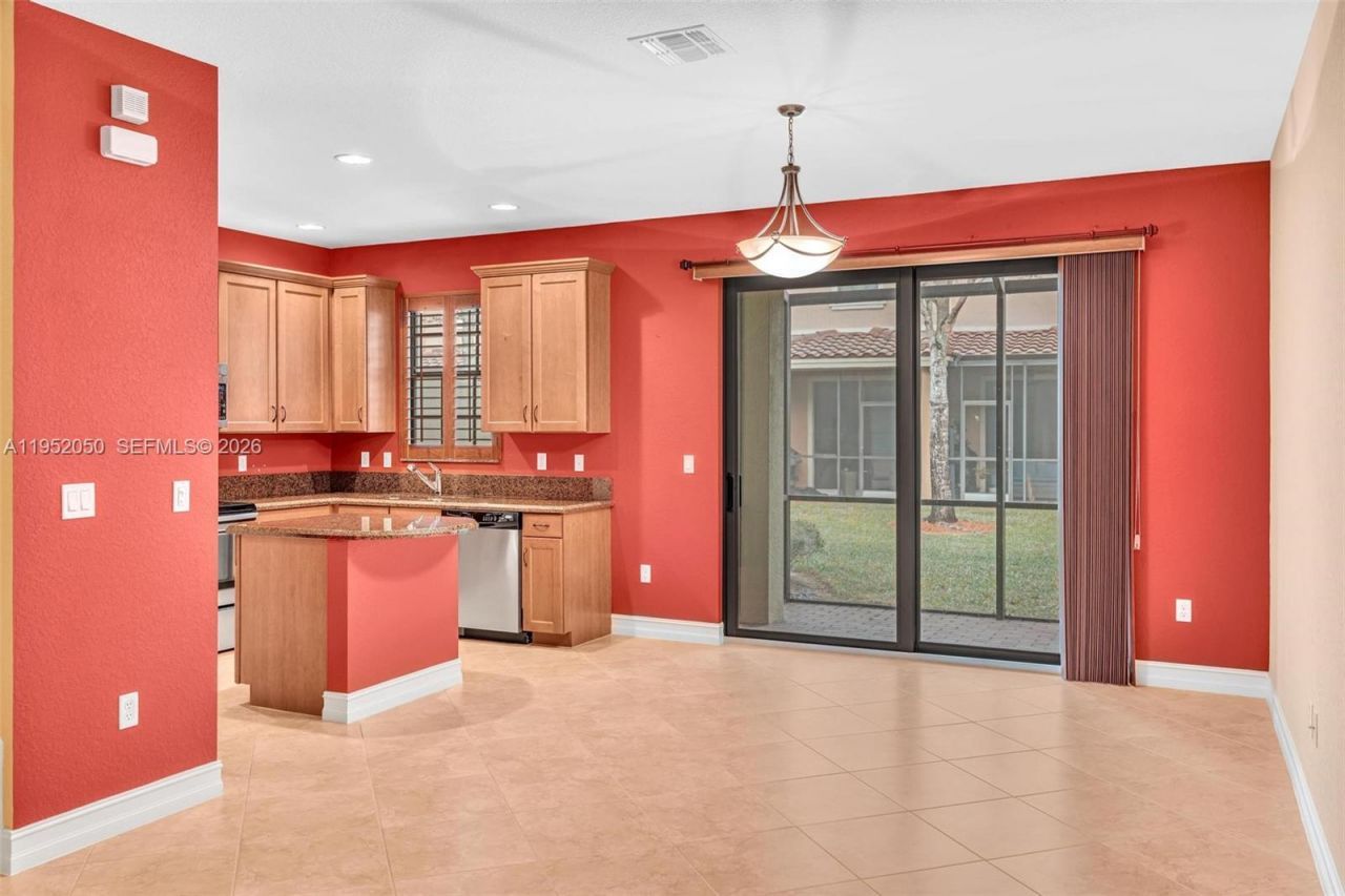 10865 NW 72nd Pl, Parkland, FL 33076 Photo