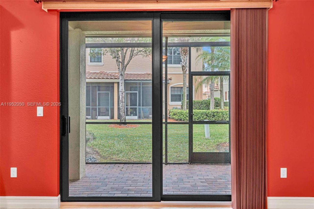 10865 NW 72nd Pl, Parkland, FL 33076 Photo