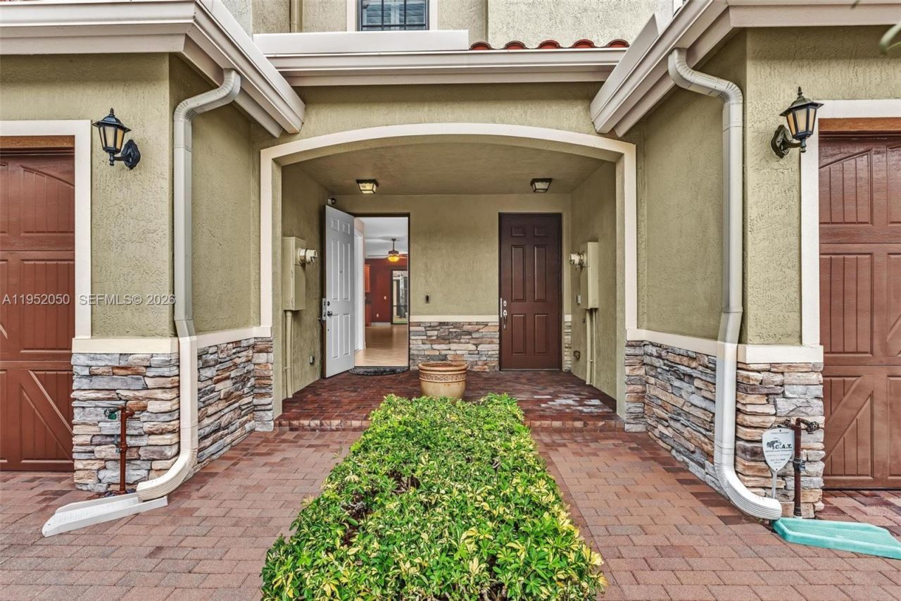 10865 NW 72nd Pl, Parkland, FL 33076 Photo