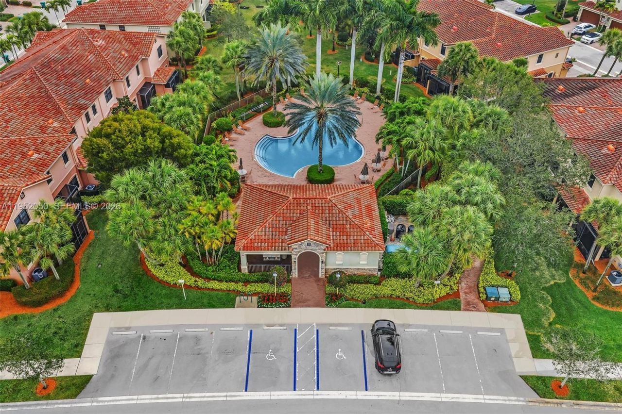 10865 NW 72nd Pl, Parkland, FL 33076 Photo