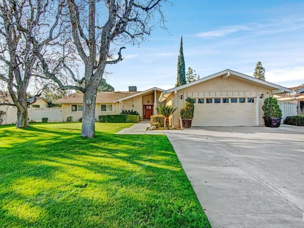 601 Vista Verde Way, Bakersfield, CA 93309