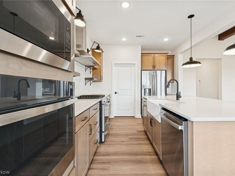 2168 Myla Way, Amherst, OH 44001 Photo 8