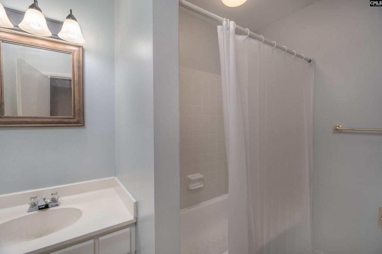 1908 Grays Inn Road  Photo 16