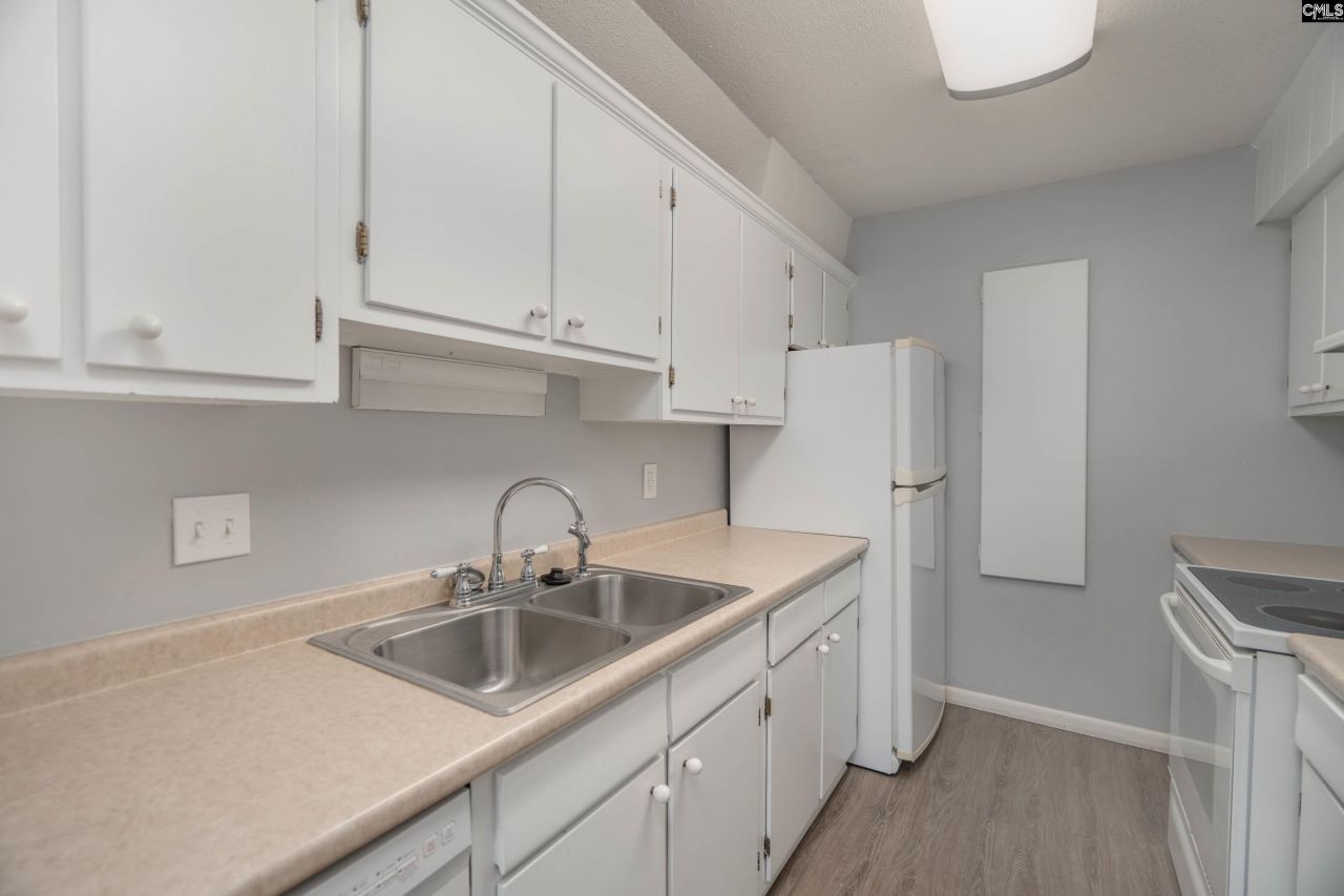 1908 Grays Inn Road  Photo 8