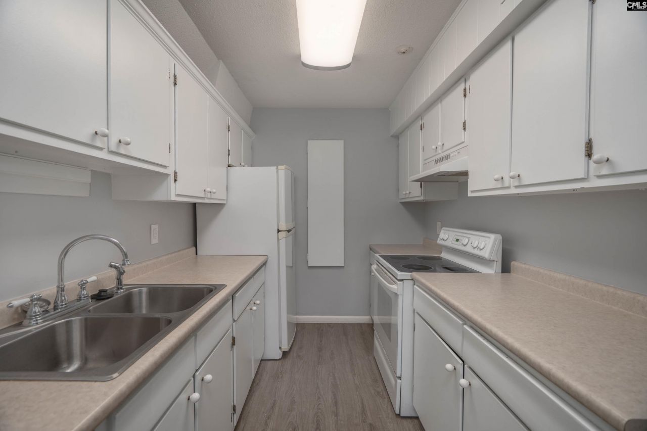 1908 Grays Inn Road  Photo 9