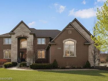 6024 Harbor Court, Washington Twp, MI 48094