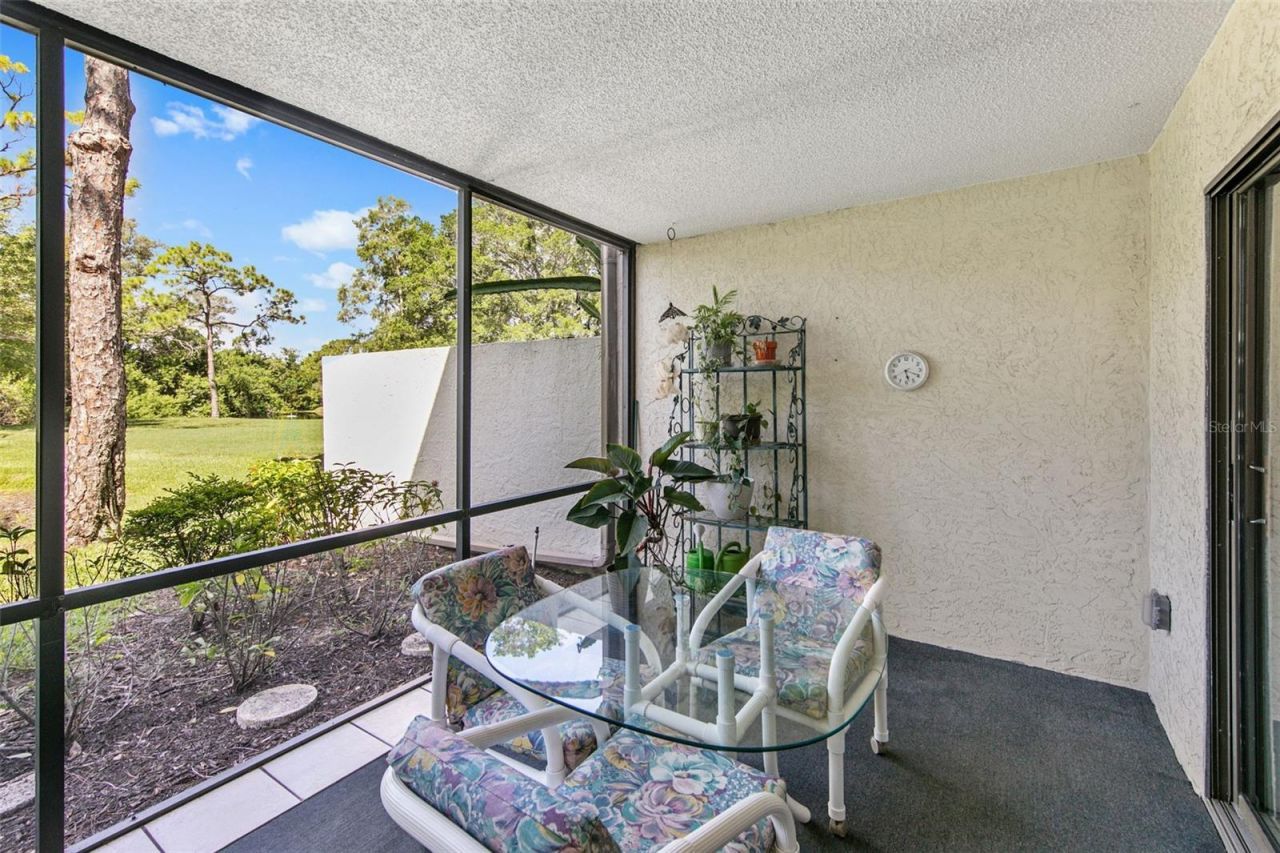 611 Woodlawn Drive, Unit 611, Bradenton, FL 34210 Photo