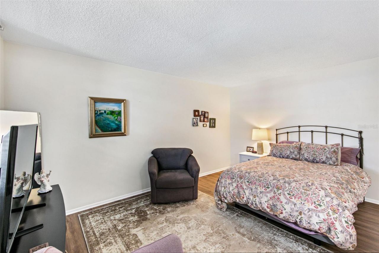 611 Woodlawn Drive, Unit 611, Bradenton, FL 34210 Photo