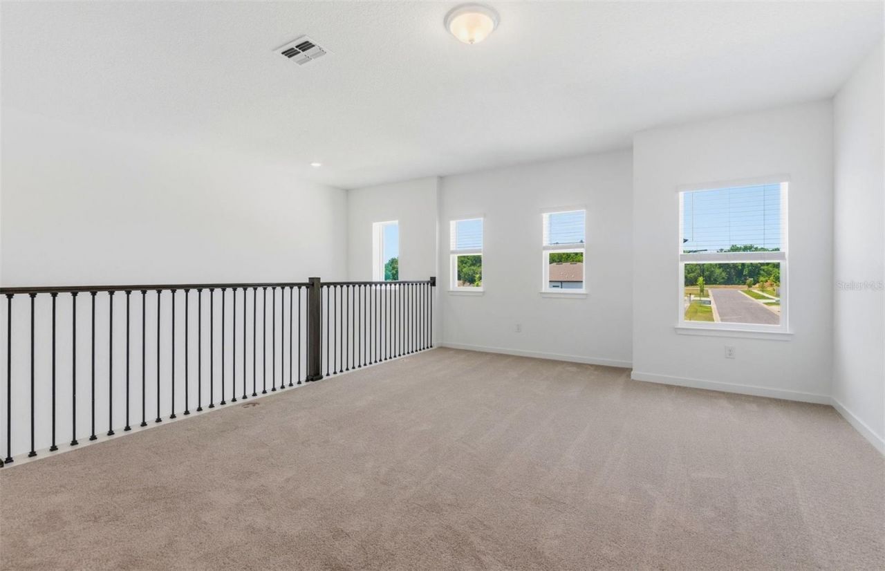 37864 Gunnison Drive, Zephyrhills, FL 33540 Photo