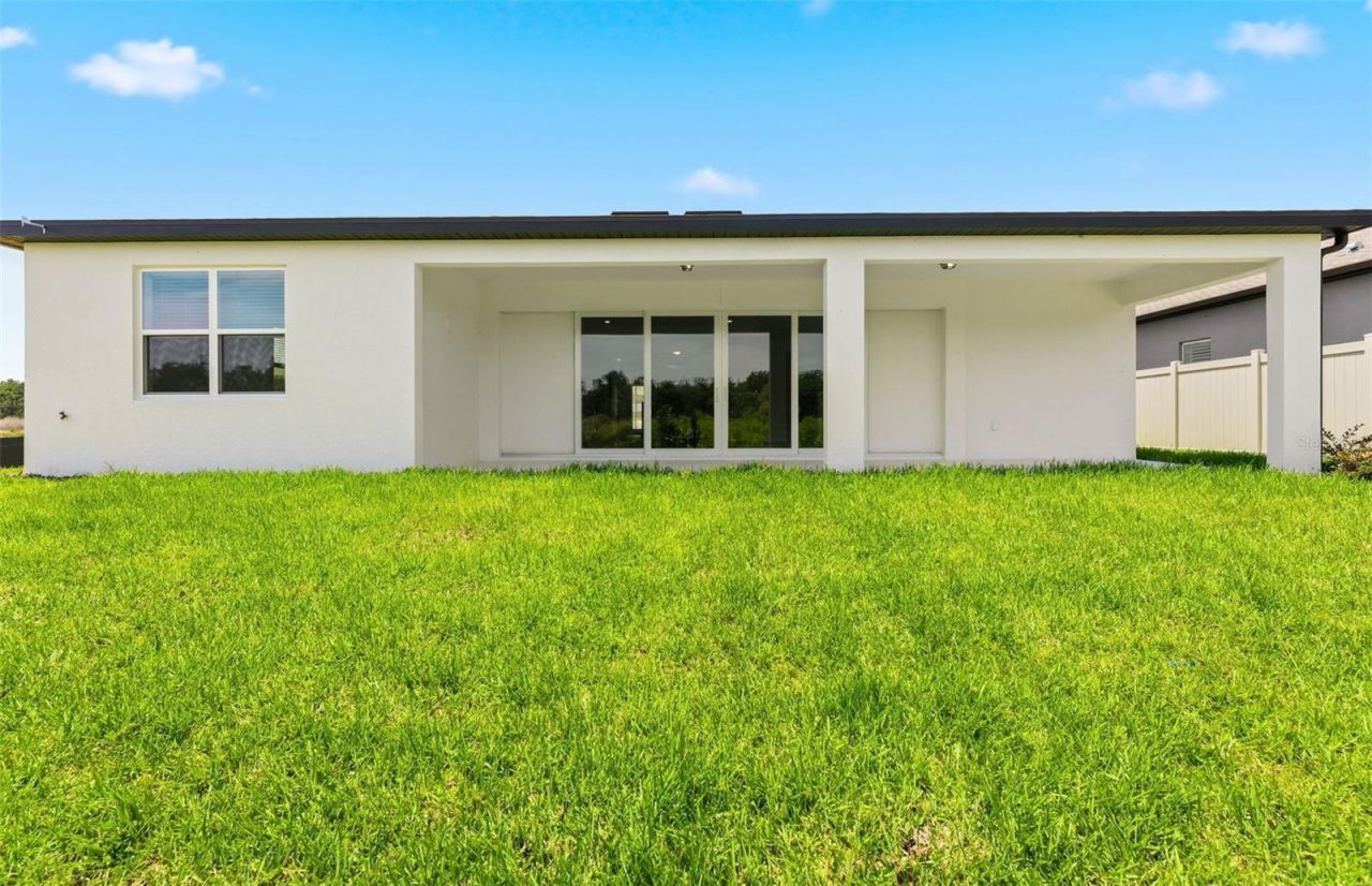 37864 Gunnison Drive, Zephyrhills, FL 33540 Photo