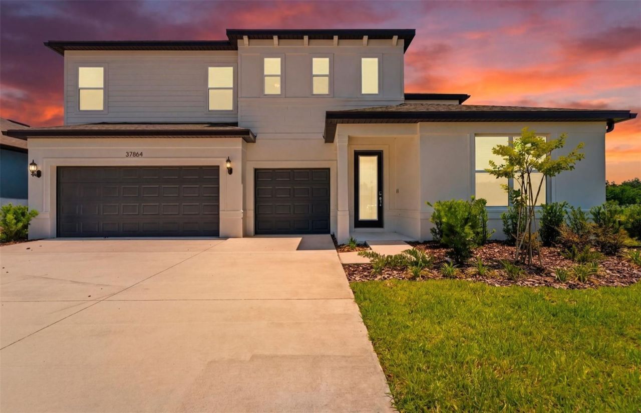 37864 Gunnison Drive, Zephyrhills, FL 33540 Photo