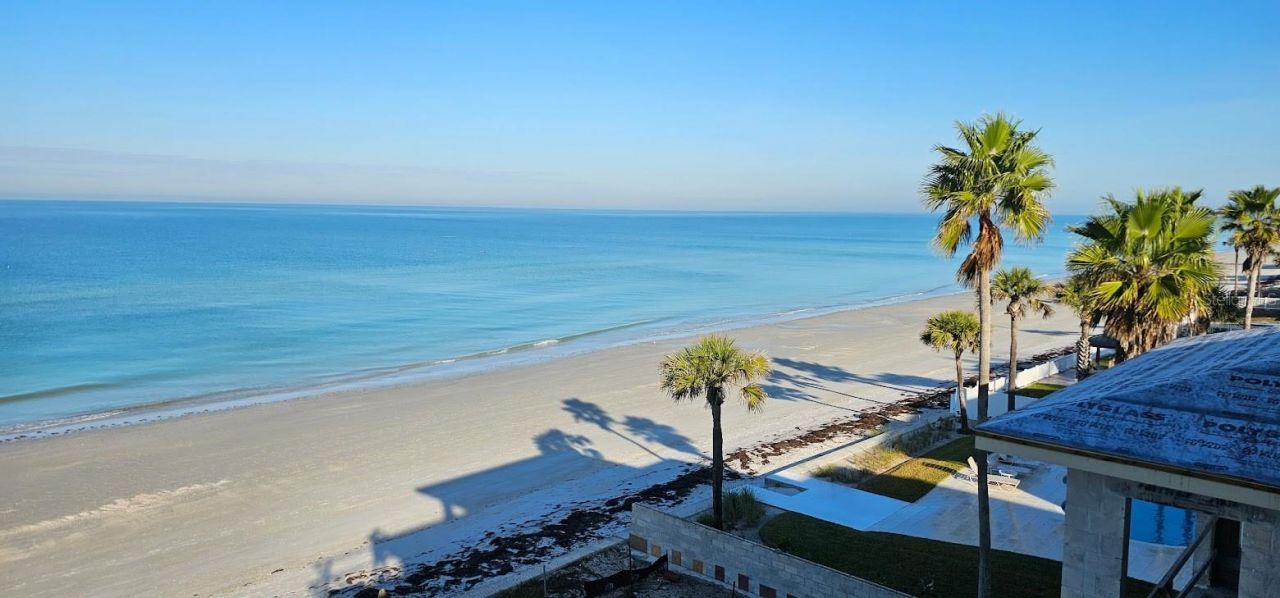 660 Gulf Boulevard, Belleair Shores, FL 33786 Photo