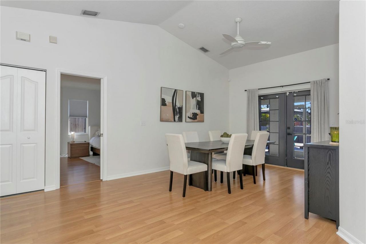 6647 68th Street E, Bradenton, FL 34203 Photo