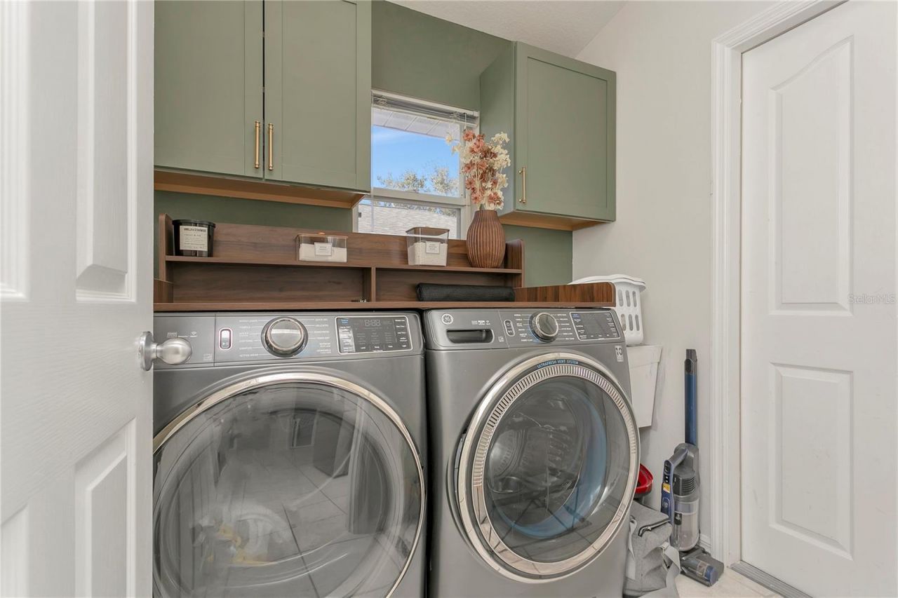 6647 68th Street E, Bradenton, FL 34203 Photo