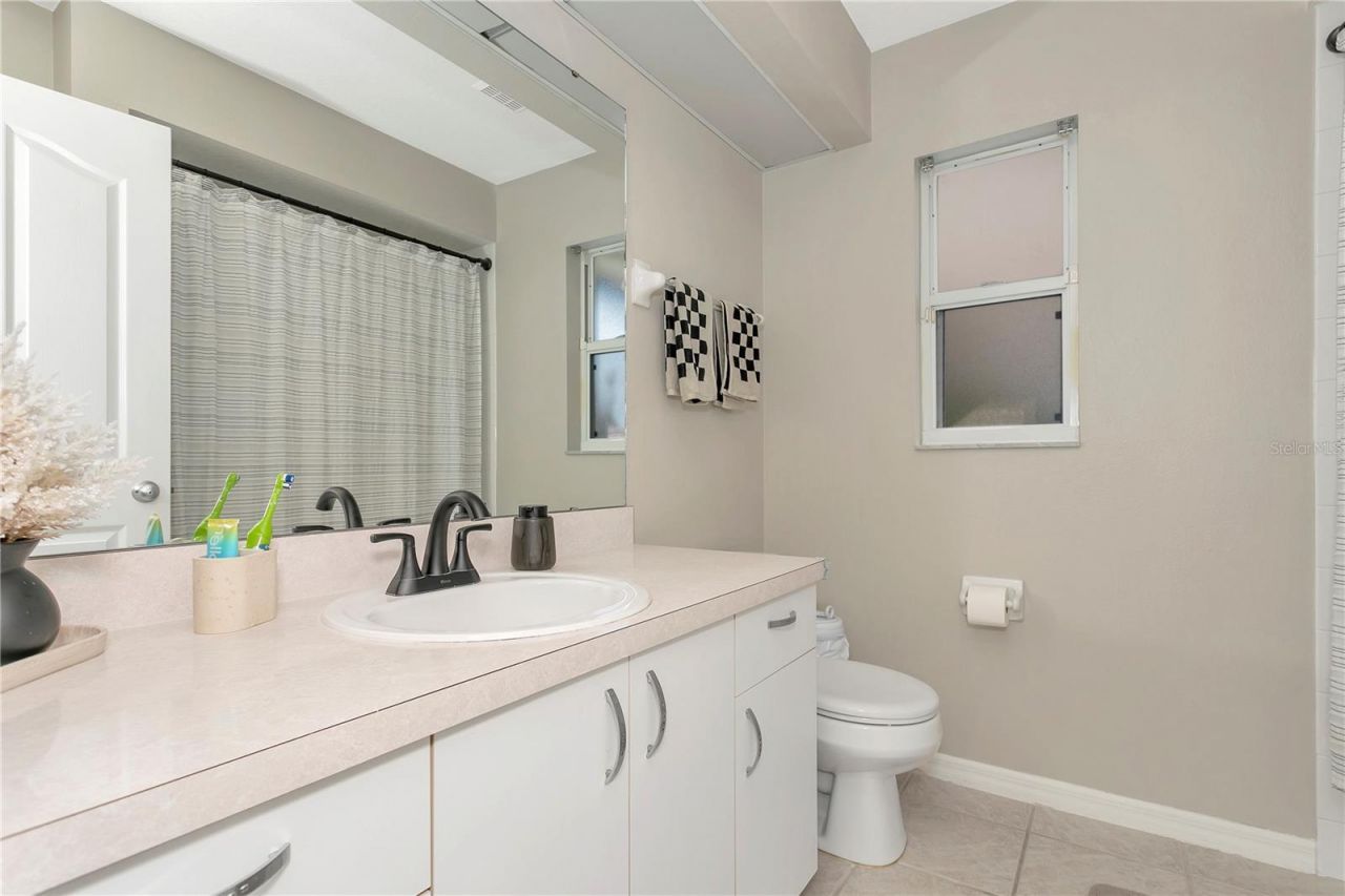 6647 68th Street E, Bradenton, FL 34203 Photo