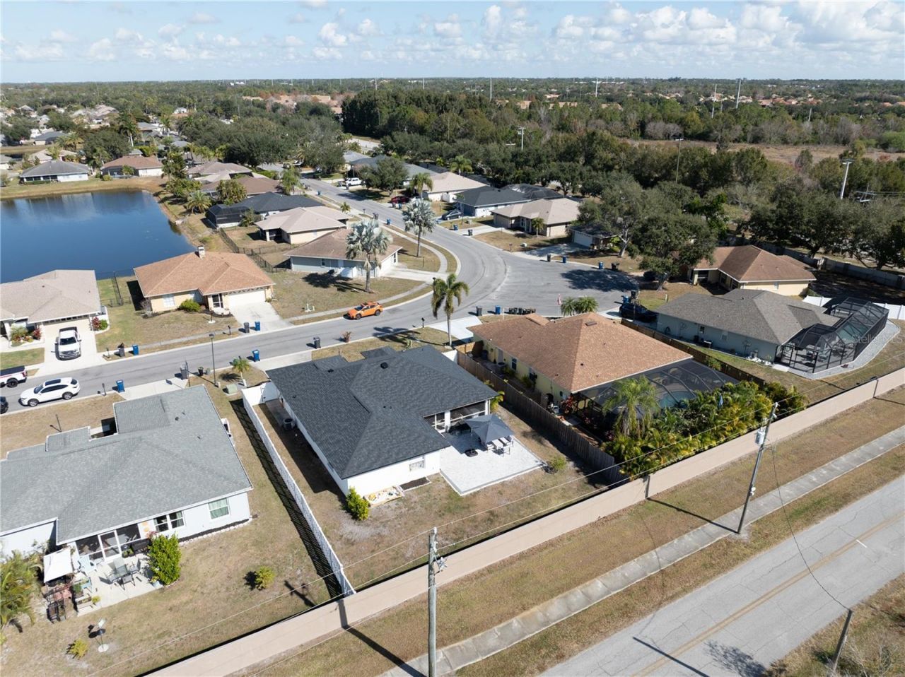 6647 68th Street E, Bradenton, FL 34203 Photo