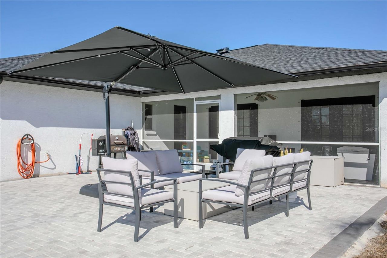 6647 68th Street E, Bradenton, FL 34203 Photo