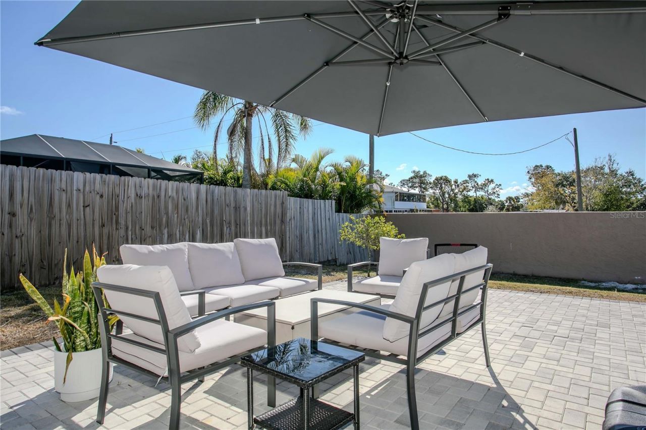 6647 68th Street E, Bradenton, FL 34203 Photo