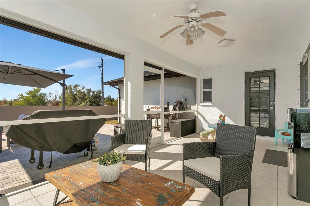 6647 68th Street E, Bradenton, FL 34203 Photo