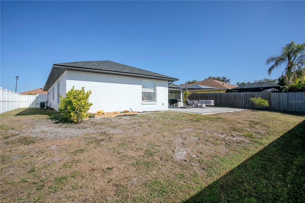 6647 68th Street E, Bradenton, FL 34203 Photo