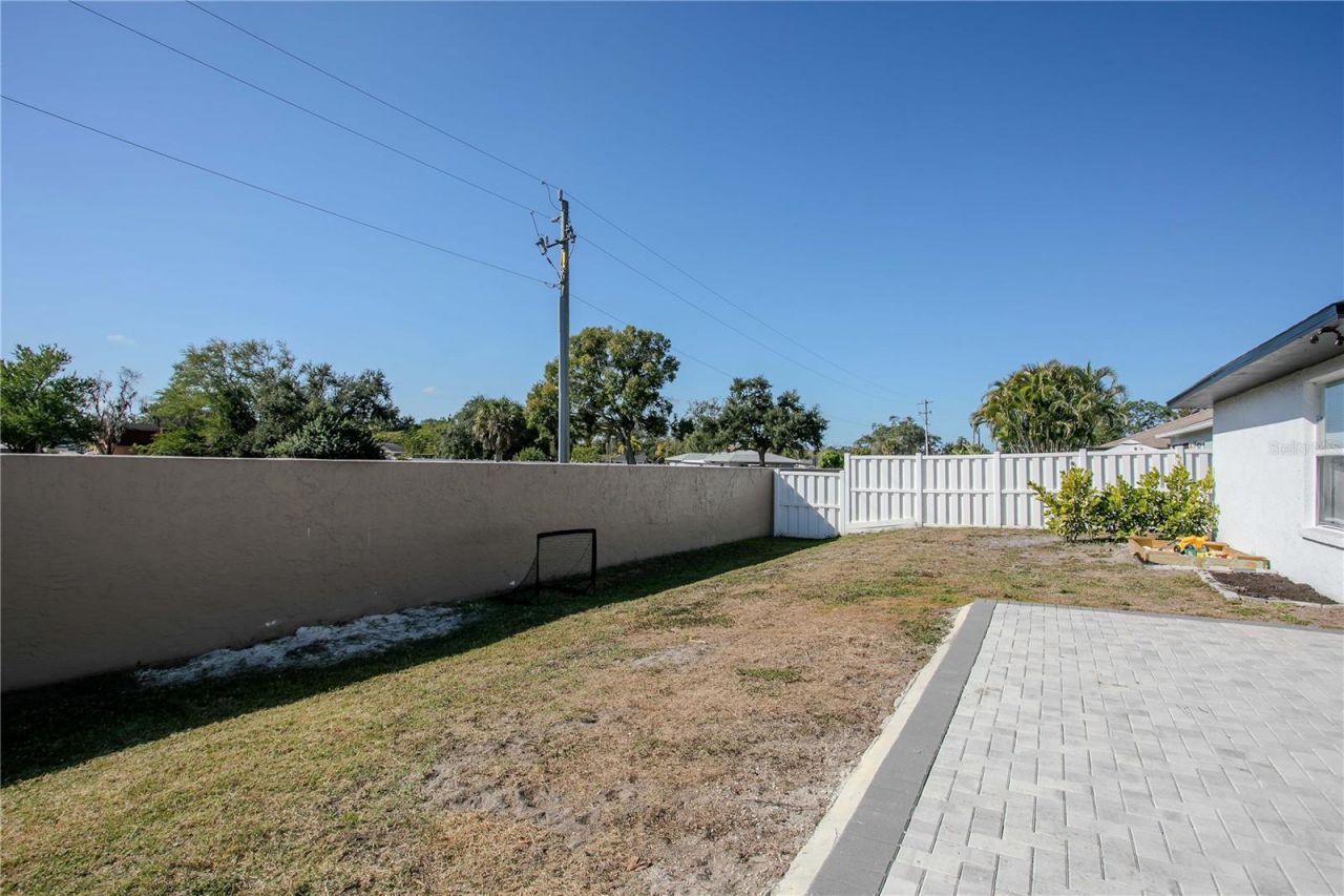 6647 68th Street E, Bradenton, FL 34203 Photo