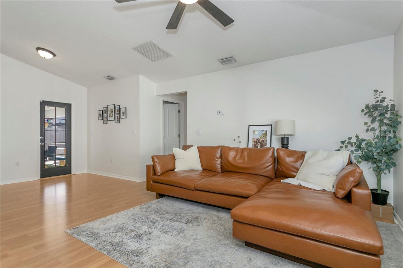 6647 68th Street E, Bradenton, FL 34203 Photo