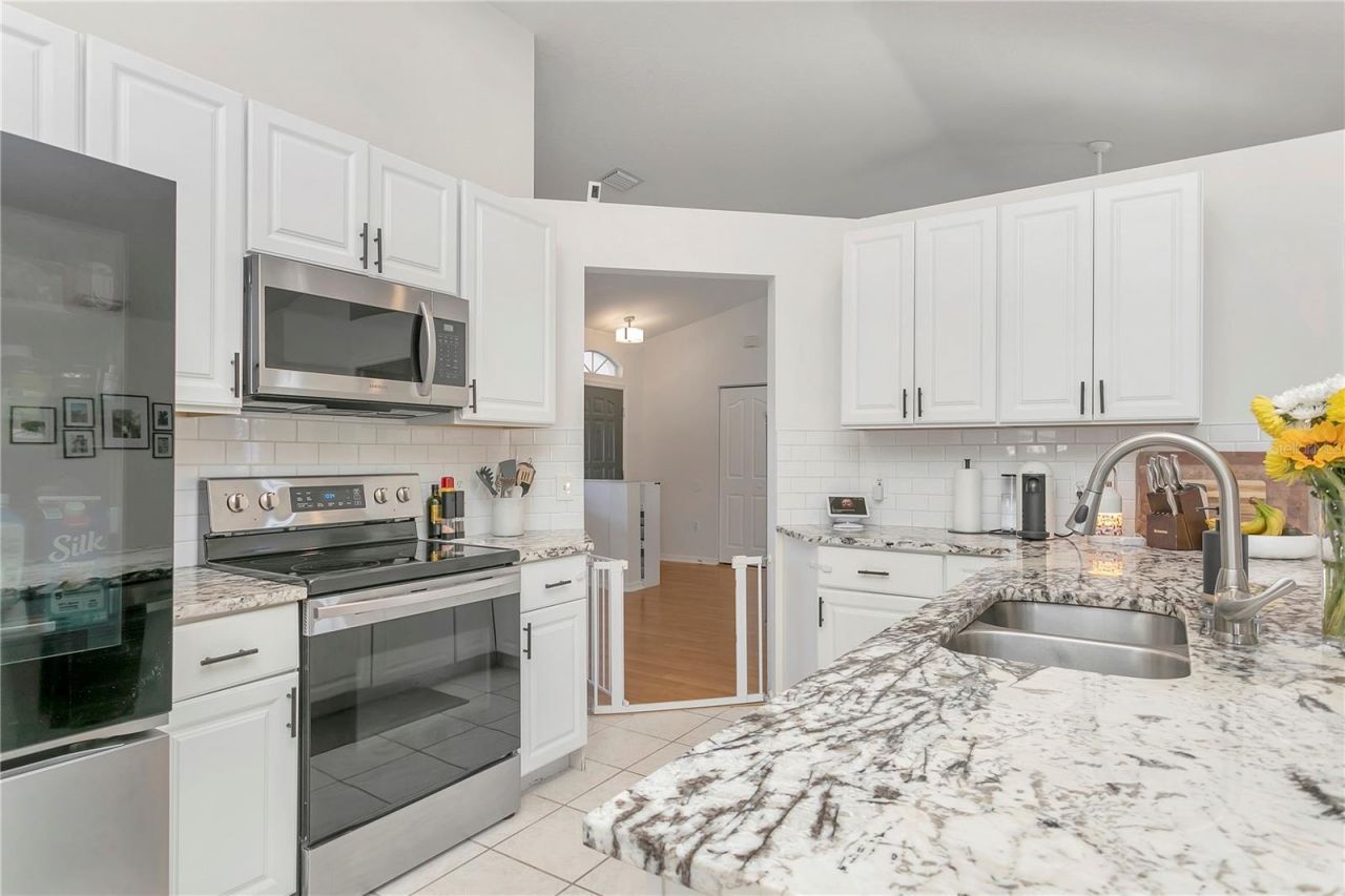 6647 68th Street E, Bradenton, FL 34203 Photo