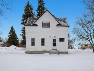 842 Center Street Enderlin, ND 58027
