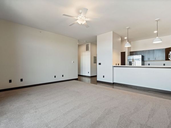 120 Twin Steeples Circle NE #307, Dyersville, IA 52040