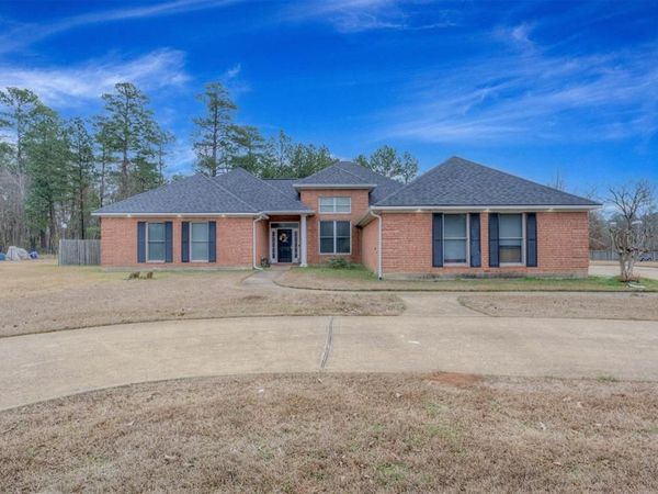 6817 N Club Loop, Shreveport, LA 71107