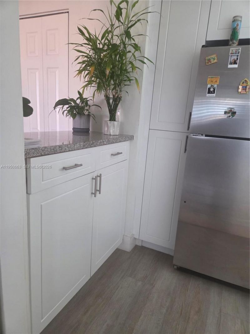 8889 Fontainebleau Blvd , Unit 501, Miami, FL 33172 Photo