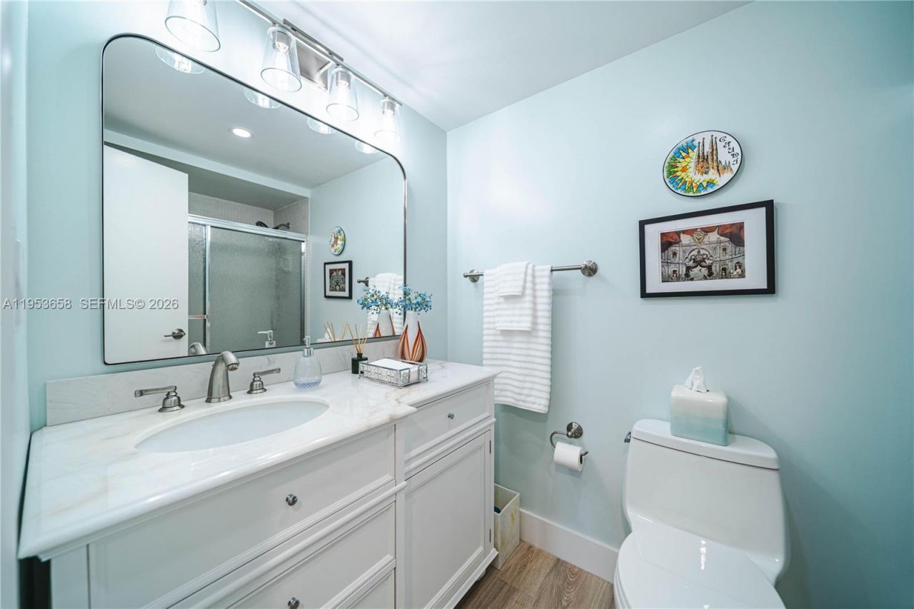 2500 NE 48th Ln, Unit 607, Fort Lauderdale, FL 33308 Photo