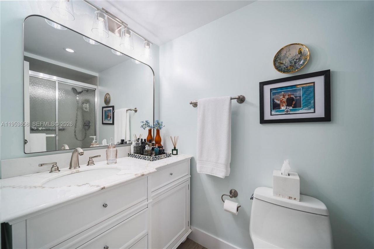 2500 NE 48th Ln, Unit 607, Fort Lauderdale, FL 33308 Photo