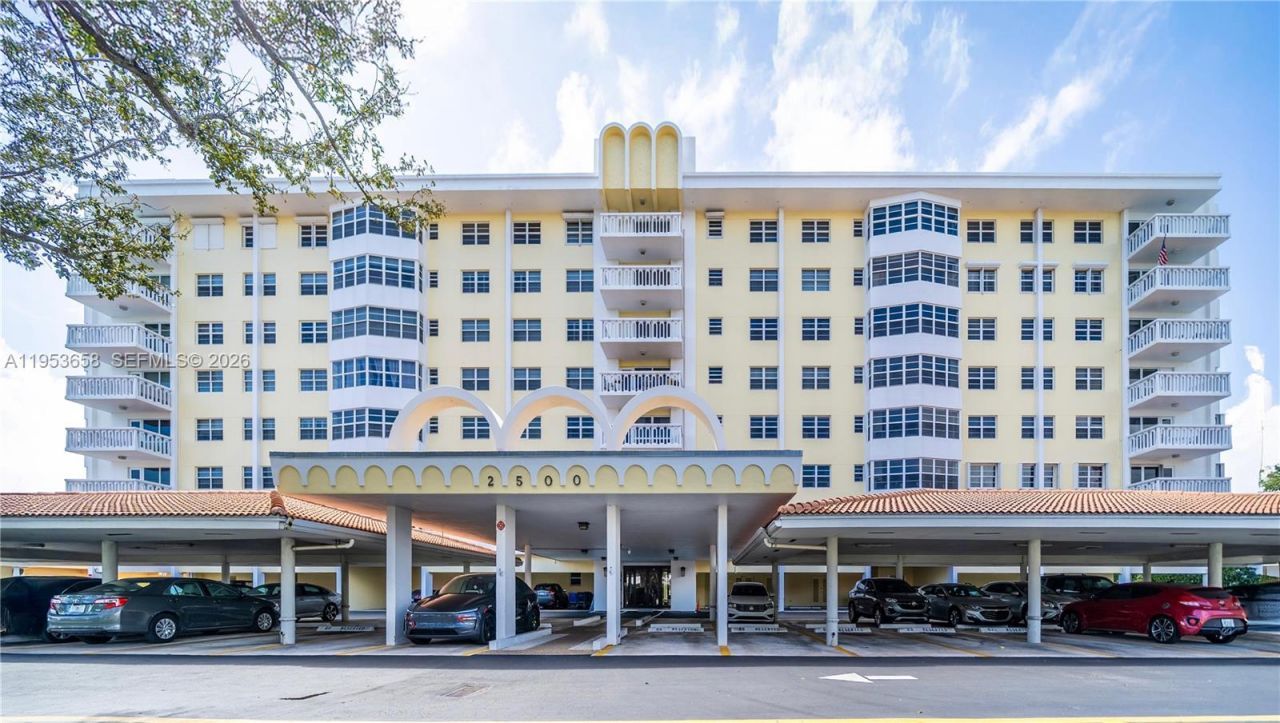 2500 NE 48th Ln, Unit 607, Fort Lauderdale, FL 33308 Photo